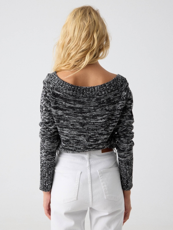 Suéter marmoreado preto vista meia traseira