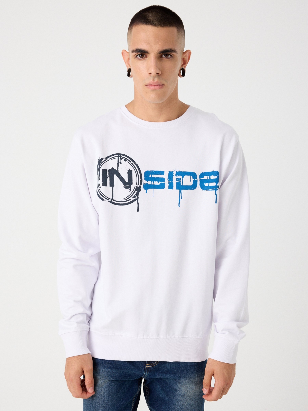 Hoodless sweatshirt with logo white middle front view