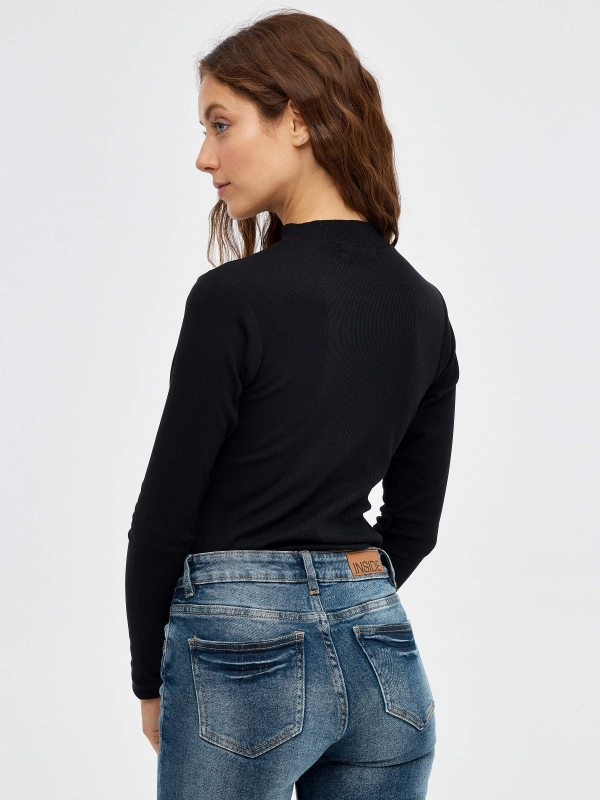 Slim T-shirt with cut out black middle back view