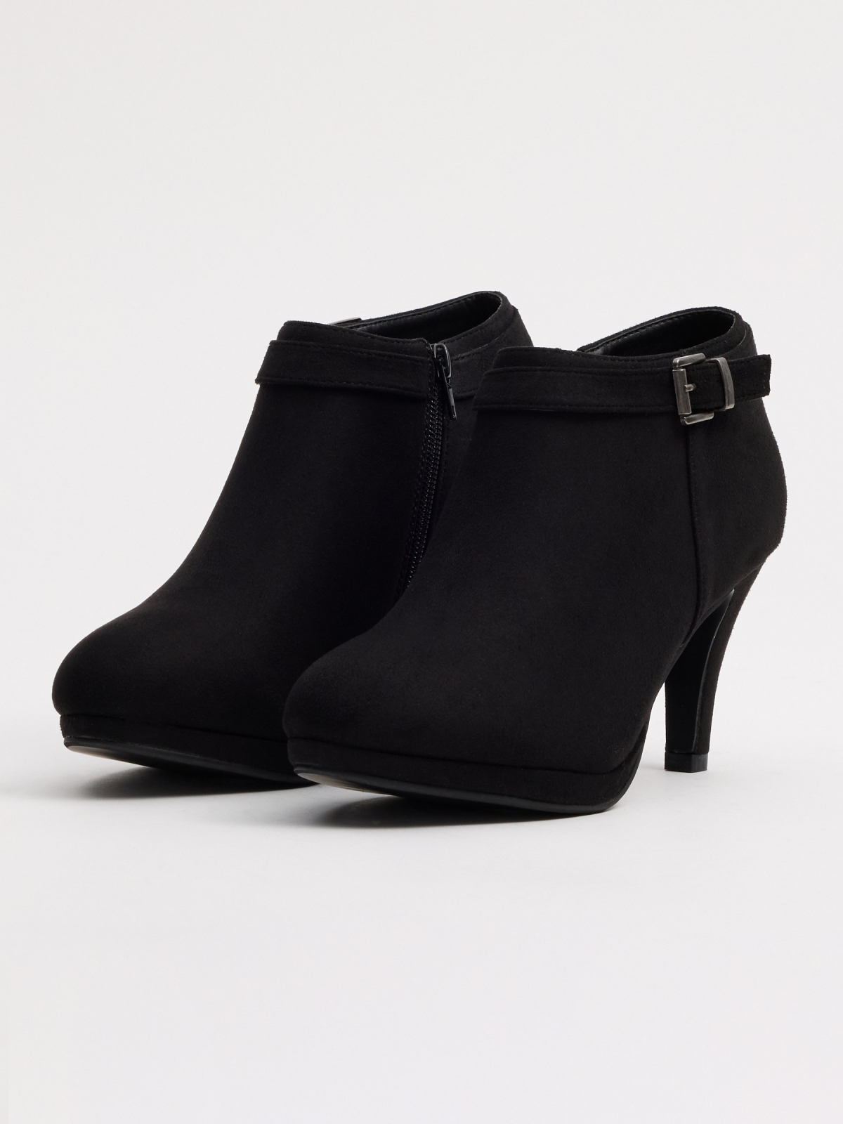 Black ankle boots with buckle and heel black 45º front view