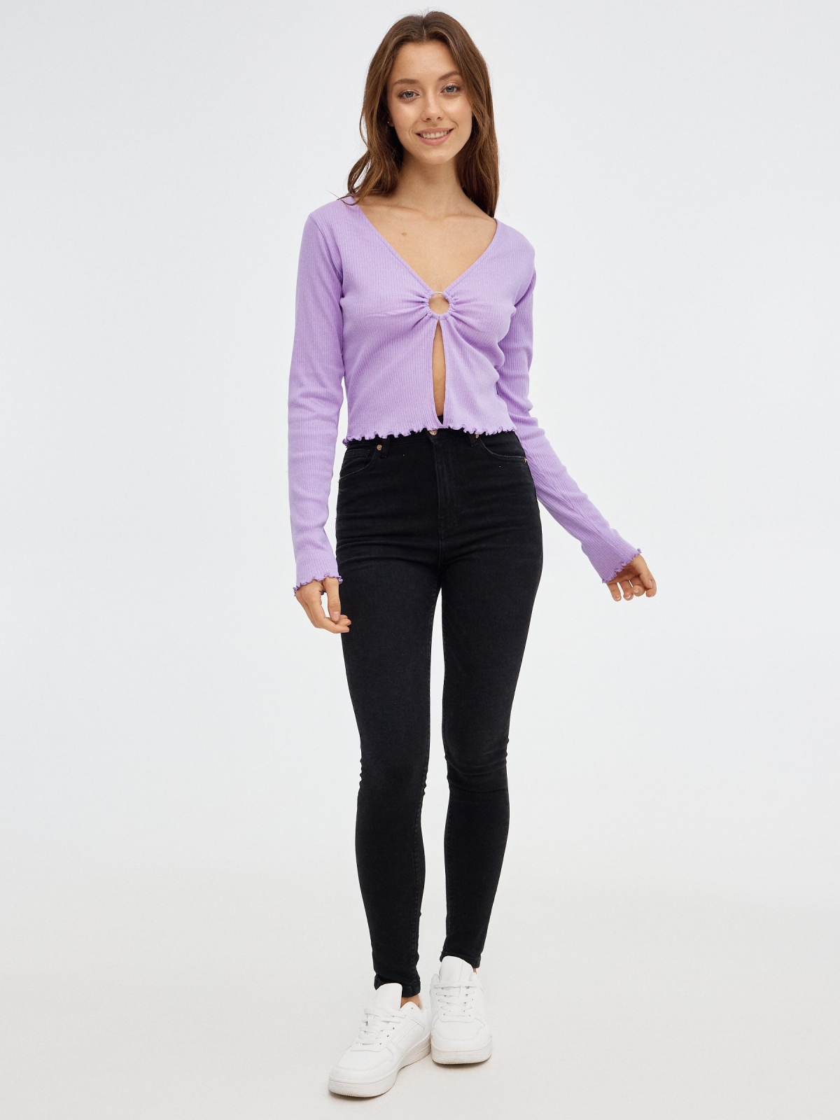 Crop T-shirt with buckle mauve front view