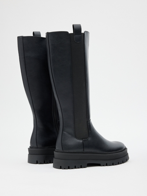 Boot with elastic and platform black 45º back view