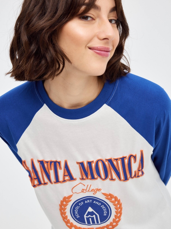 T-shirt com print Santa Monica azul escuro vista detalhe