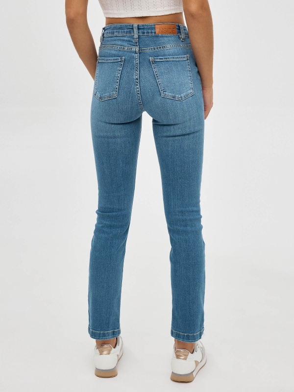 Jeans straight azul vista media trasera