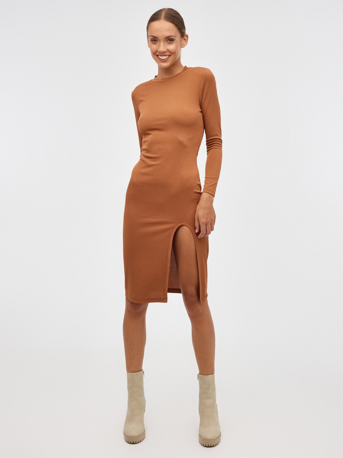 Ribbed midi dress with slit brown front view