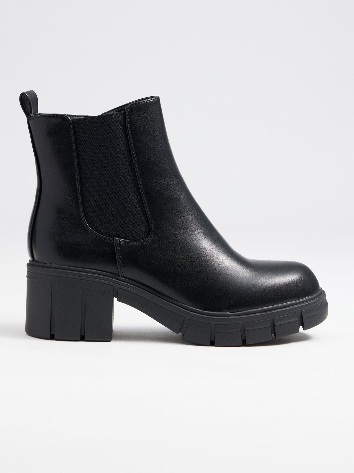 Ankle boots with elastic and platform black