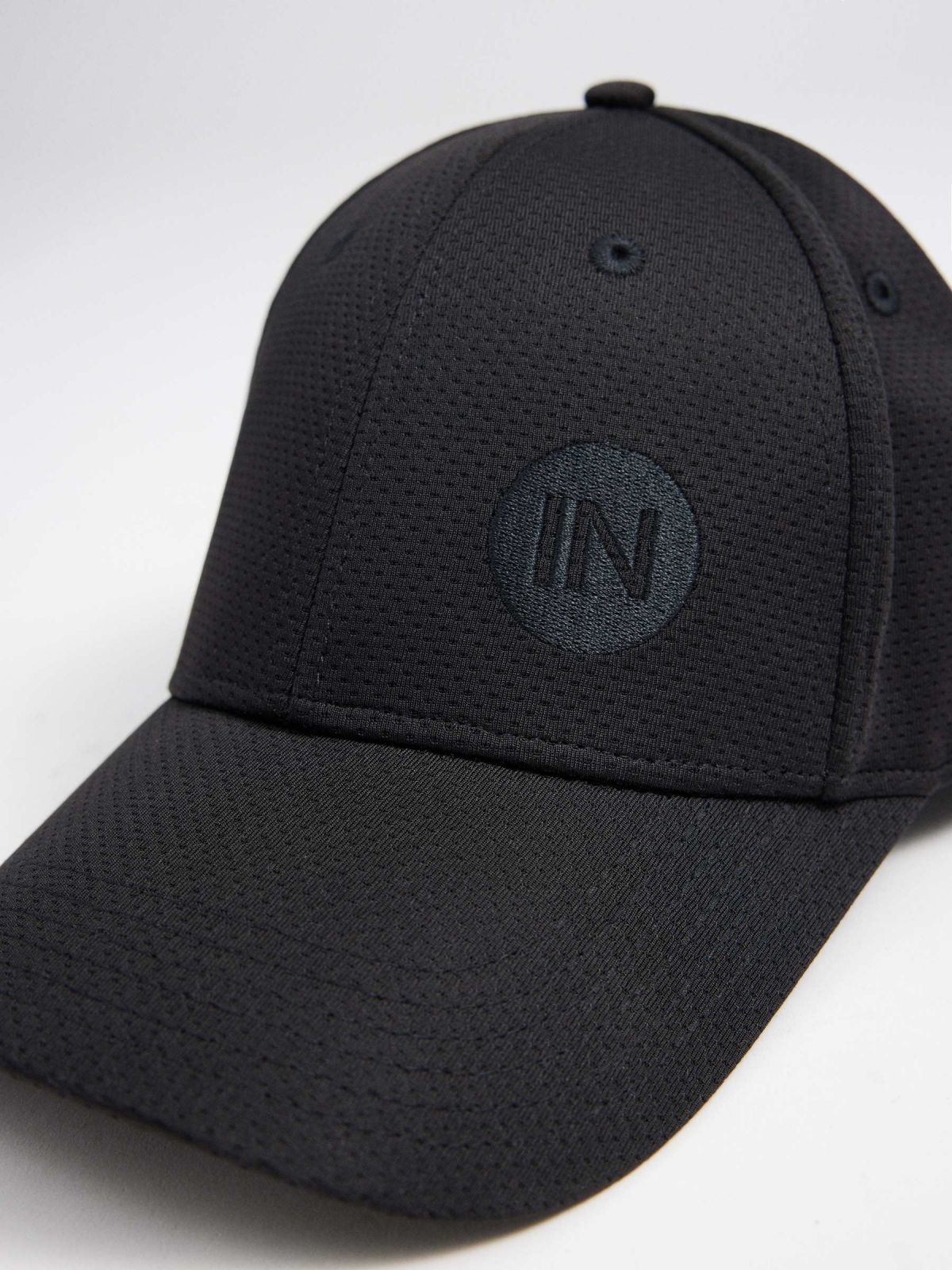 INSIDE baseball cap black detail view