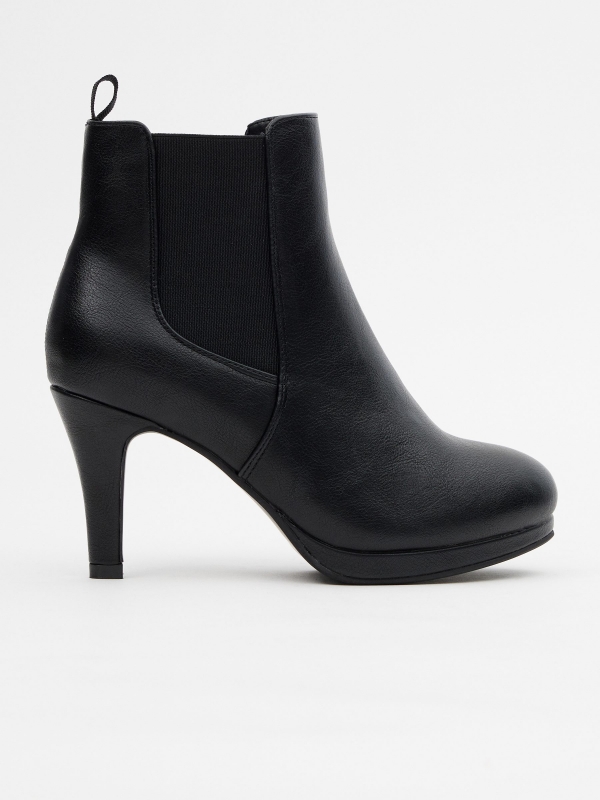Elastic ankle boots with fine heel