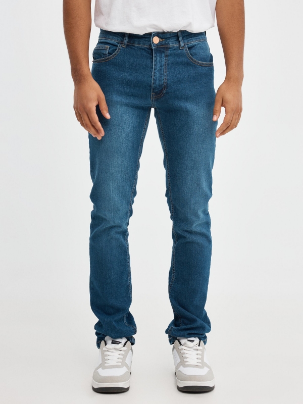 Regular basic jeans blue middle front view