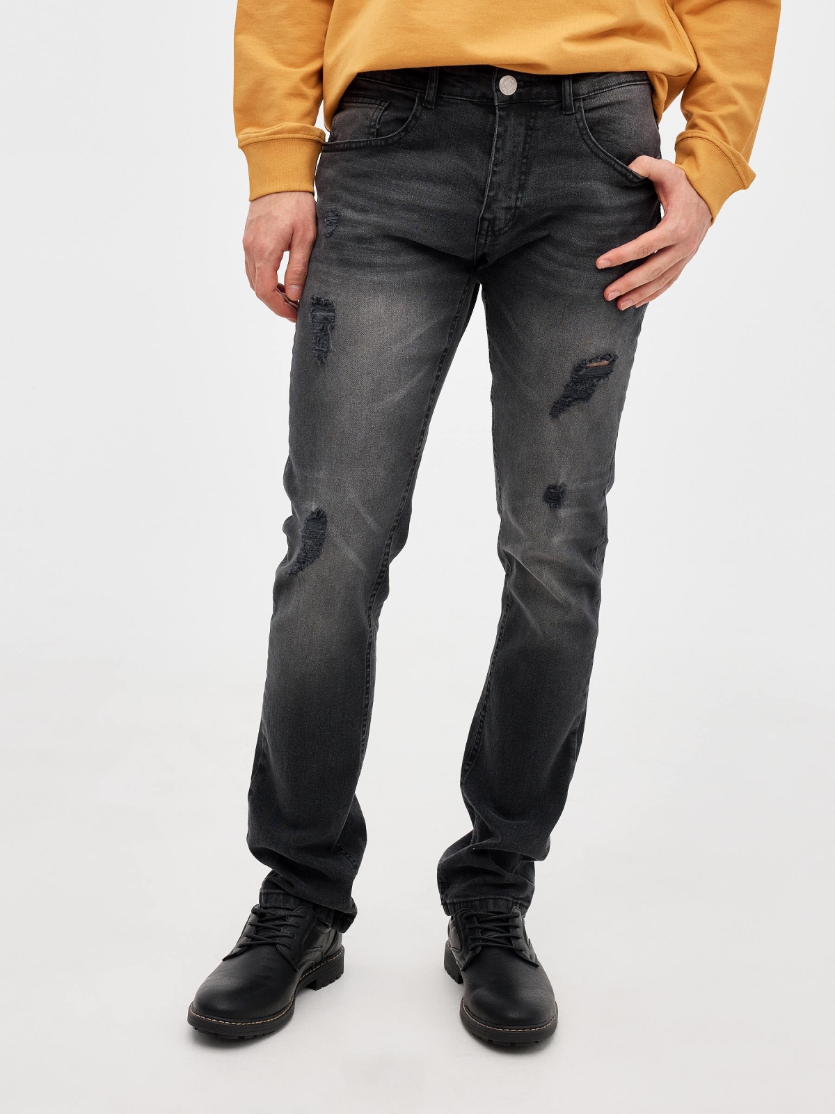 Jeans slim con rotos negros negro vista media frontal
