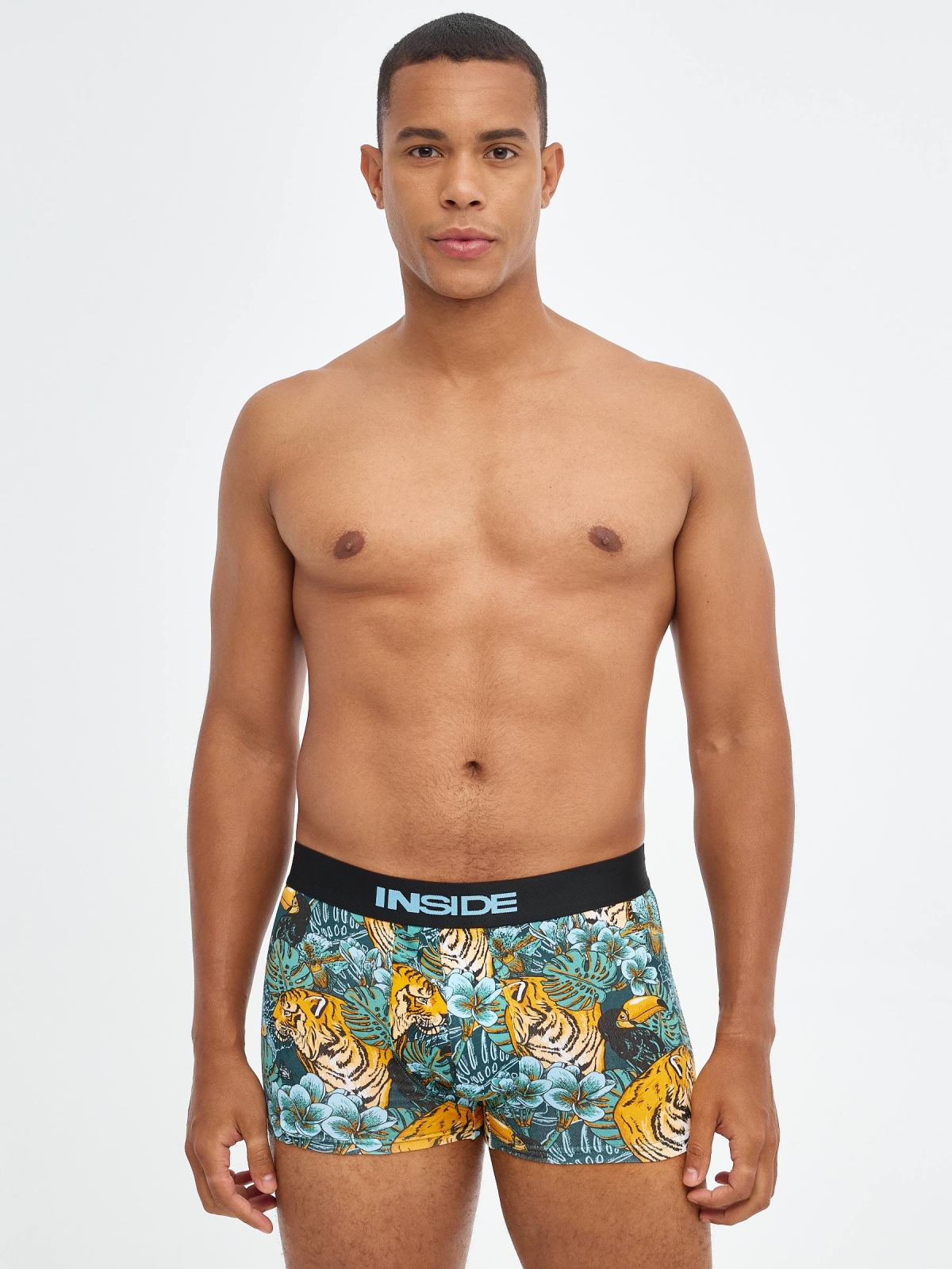 Pack 4 animal print boxers middle front view
