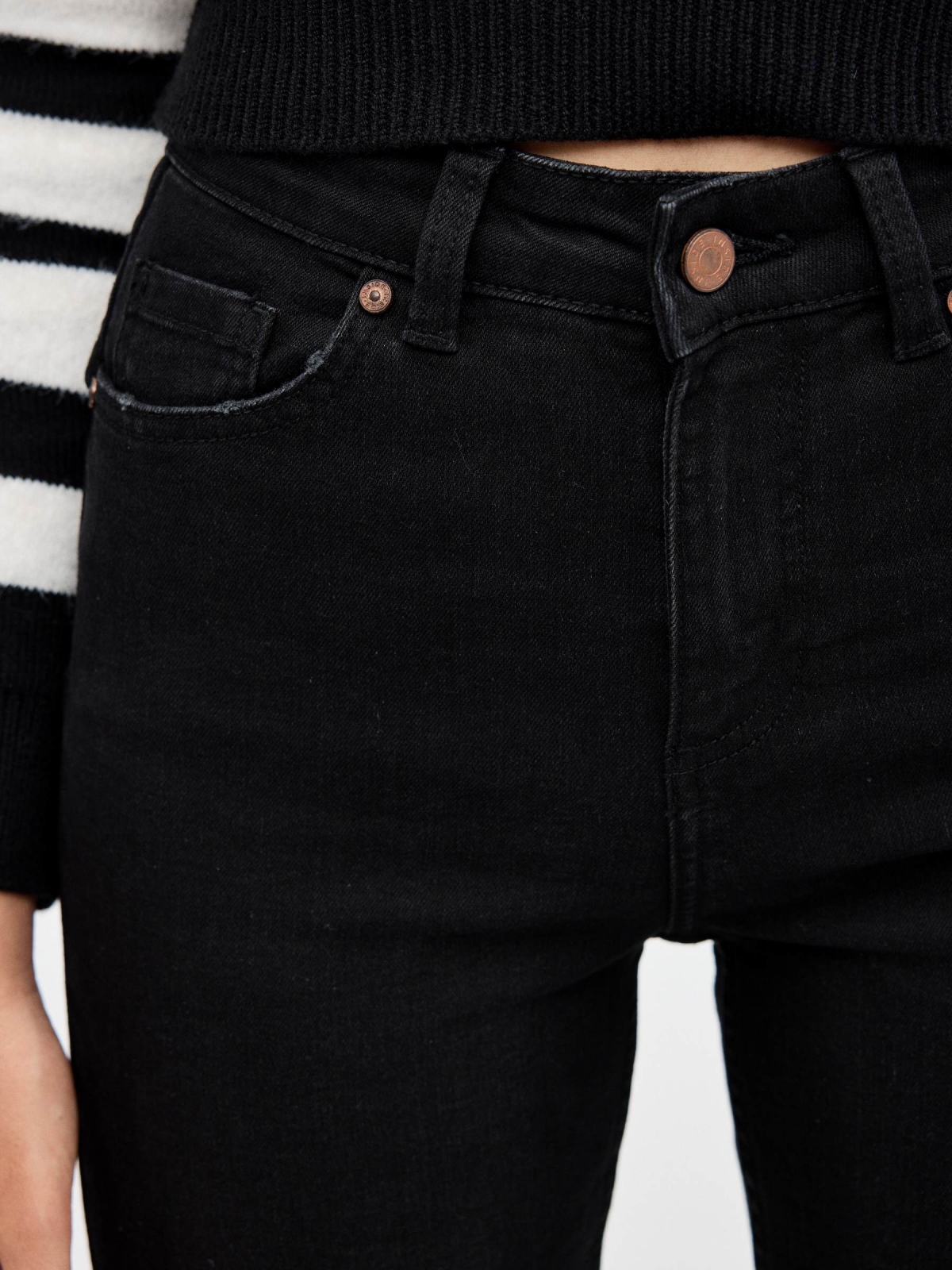 Black push up skinny jeans black detail view
