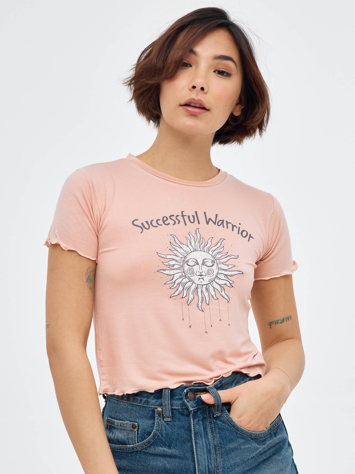 T-shirt crop sol curly rosa claro vista meia frontal