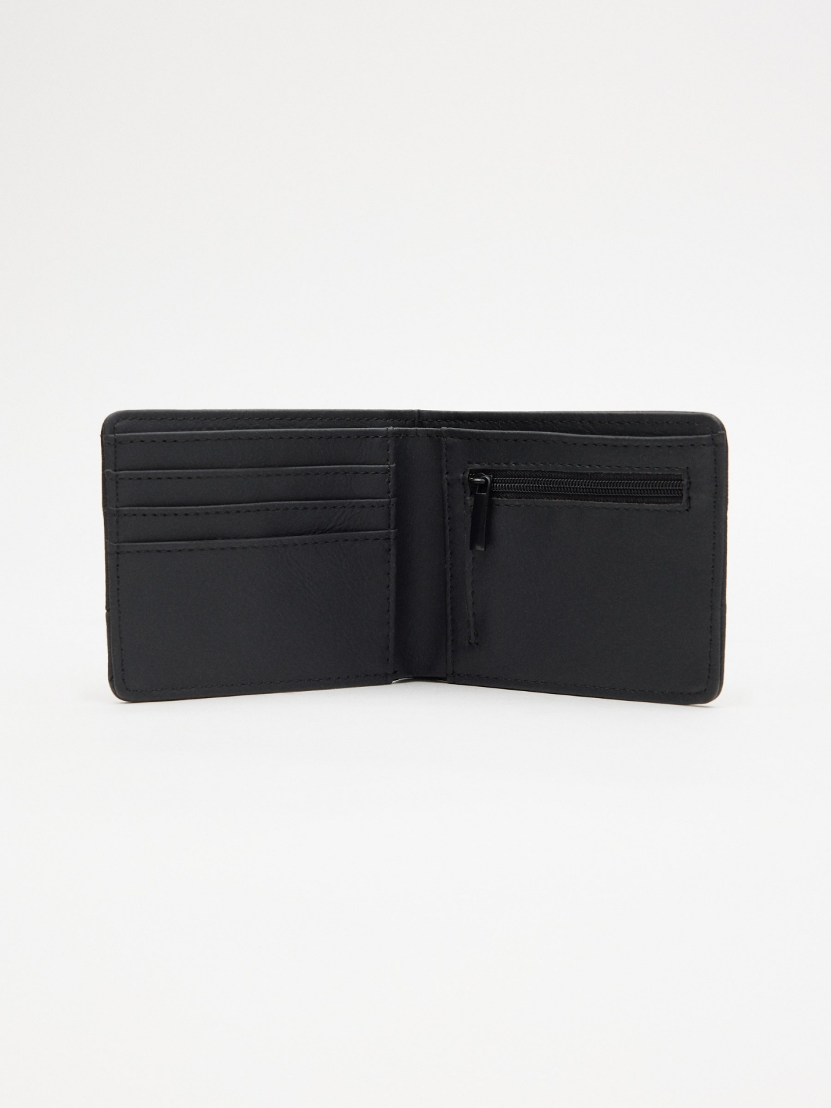INSIDE leatherette briefcase black detail view