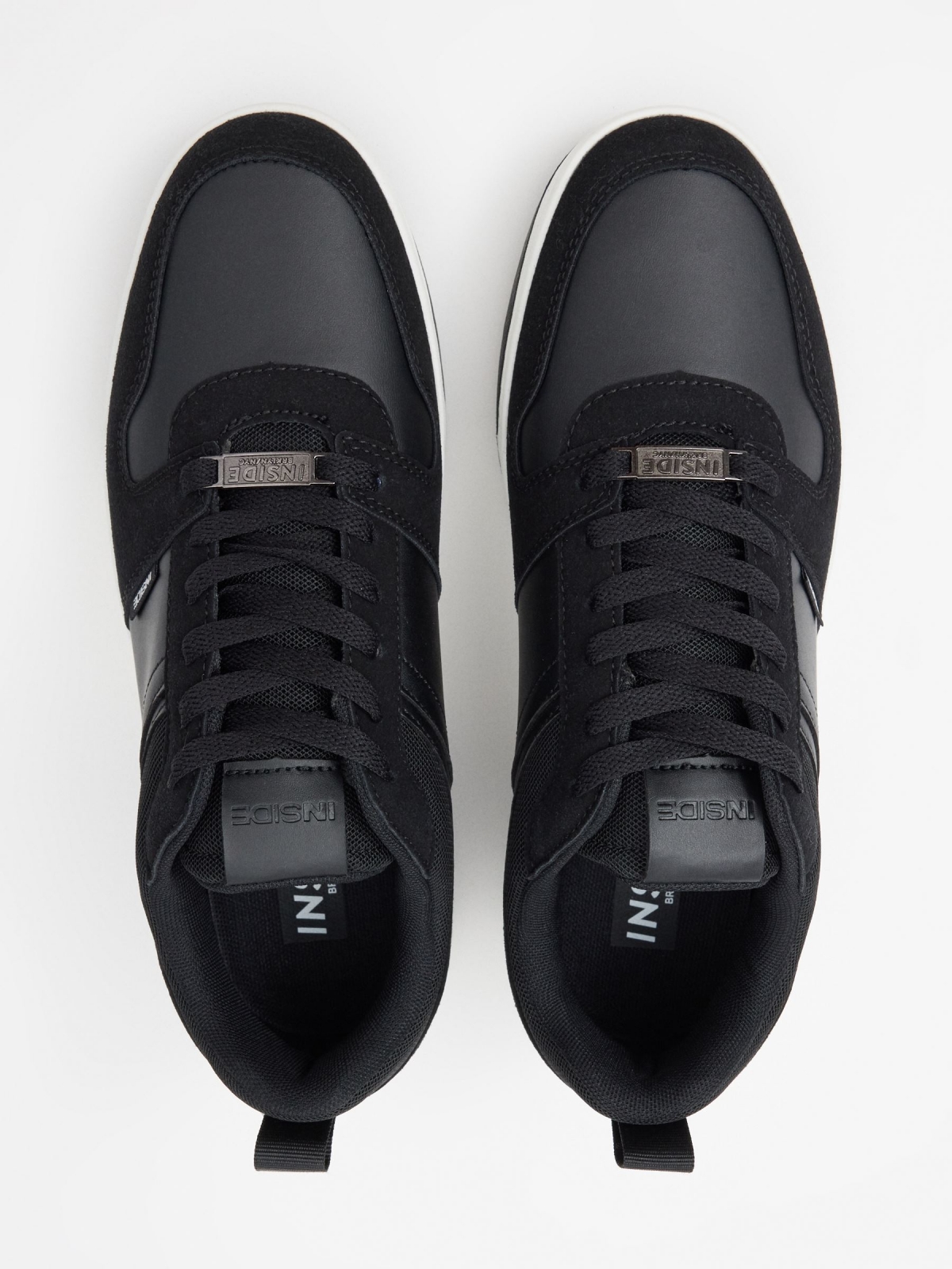 Skater and patent leather sneaker black zenithal view