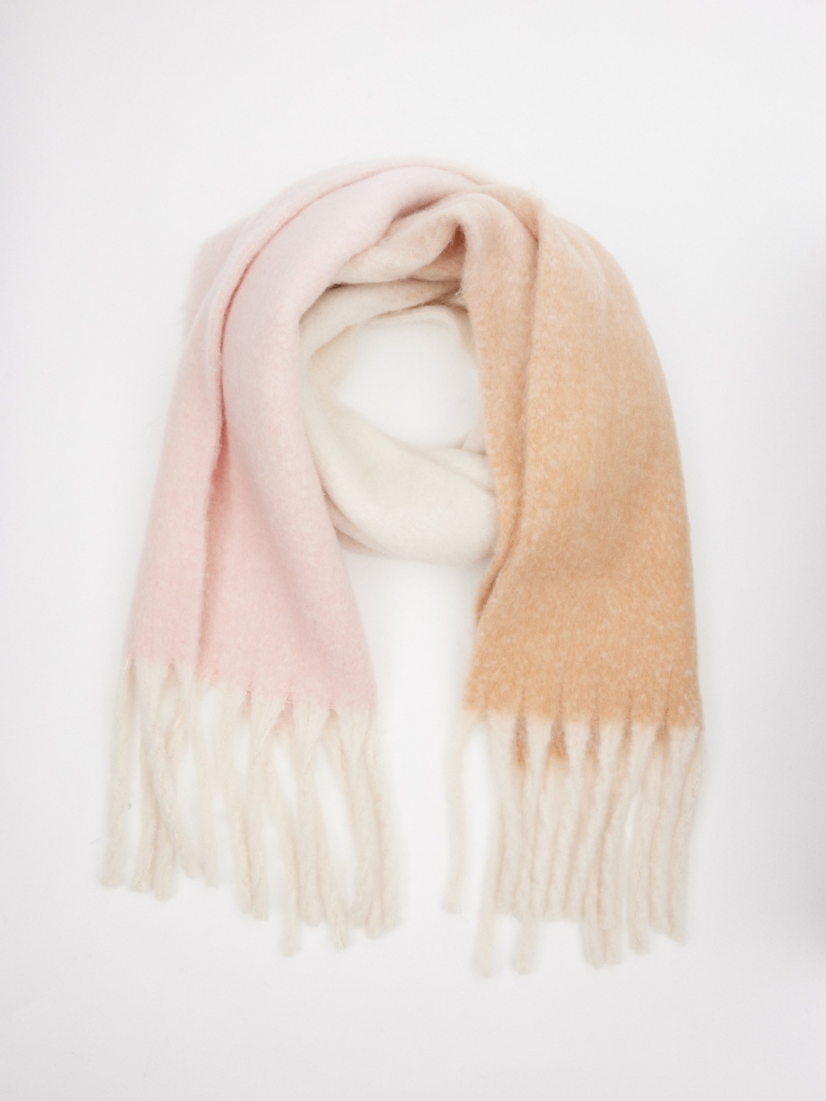 Oversized scarf beige detail view