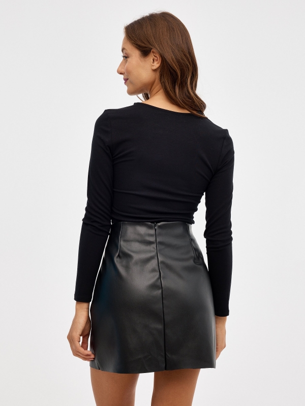 Leather effect mini skirt black middle back view