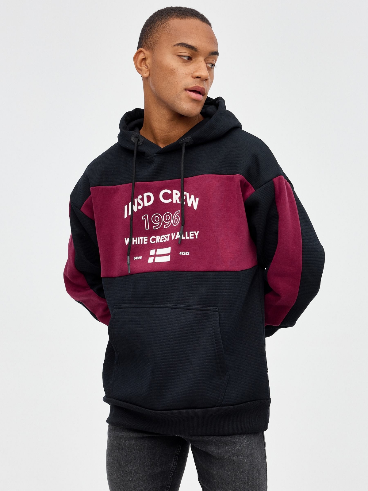 INSD CREW color block sweatshirt black middle front view