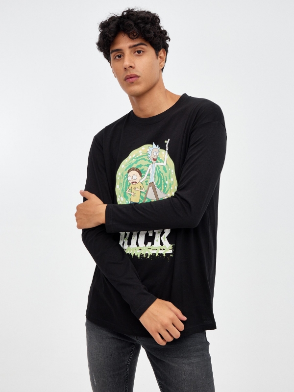 Camiseta Rick&Morty serie negro vista media frontal