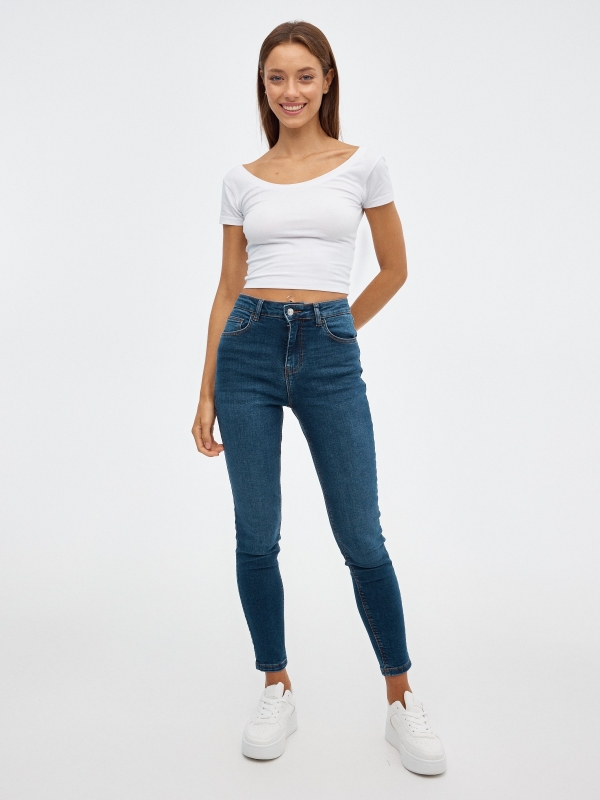 Basic mid-rise jeans blue front view