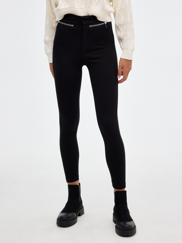 Knitted leggings with zipper black middle front view