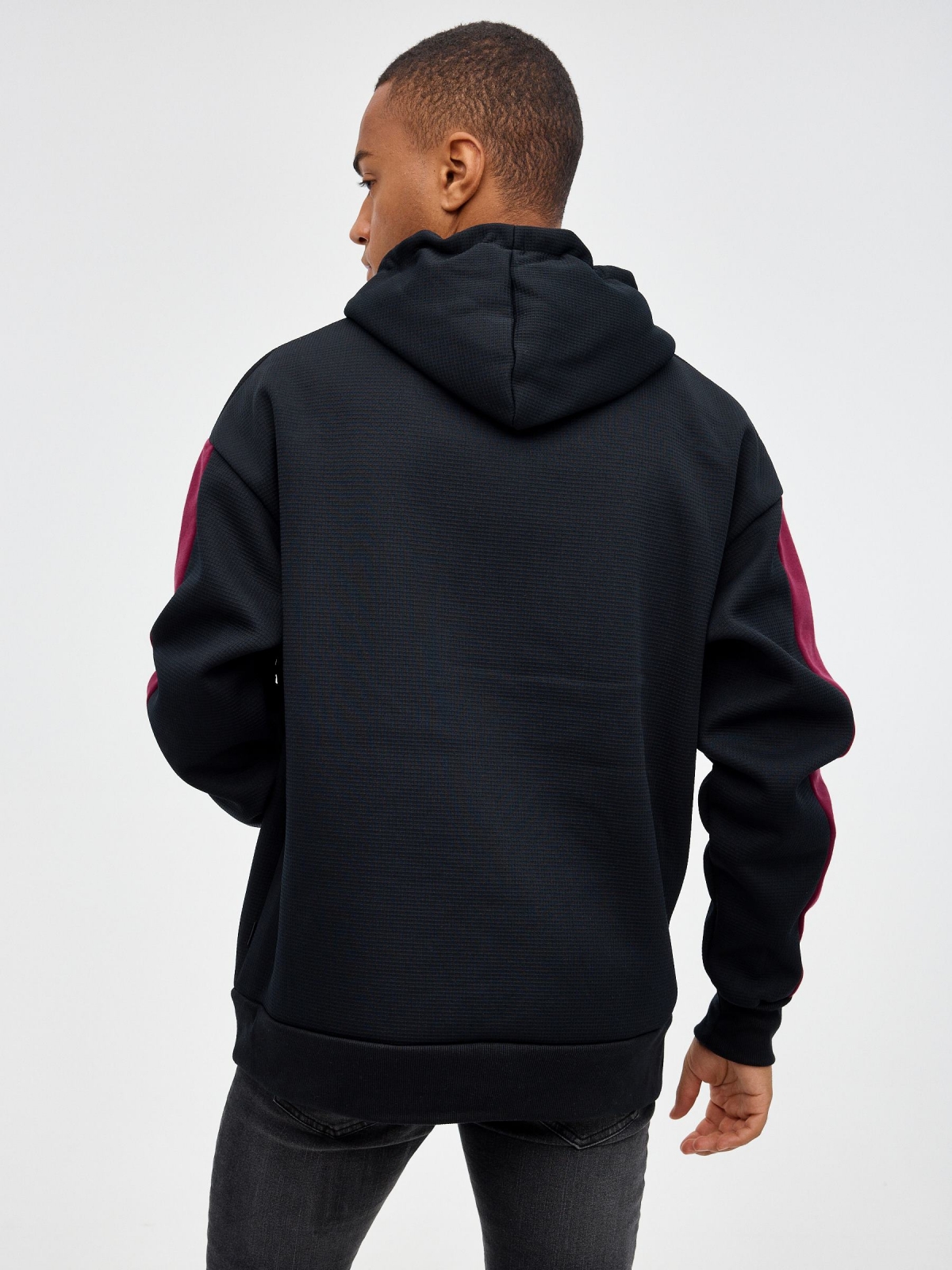 INSD CREW color block sweatshirt black middle back view