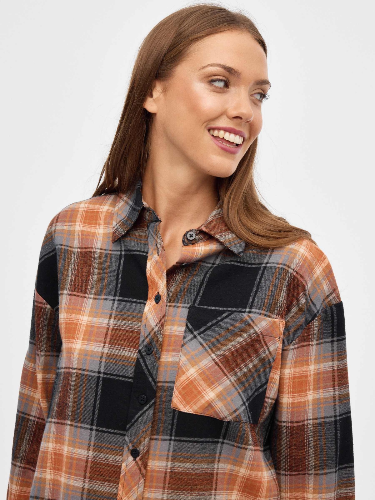 Oversized plaid shirt multicolor detail view