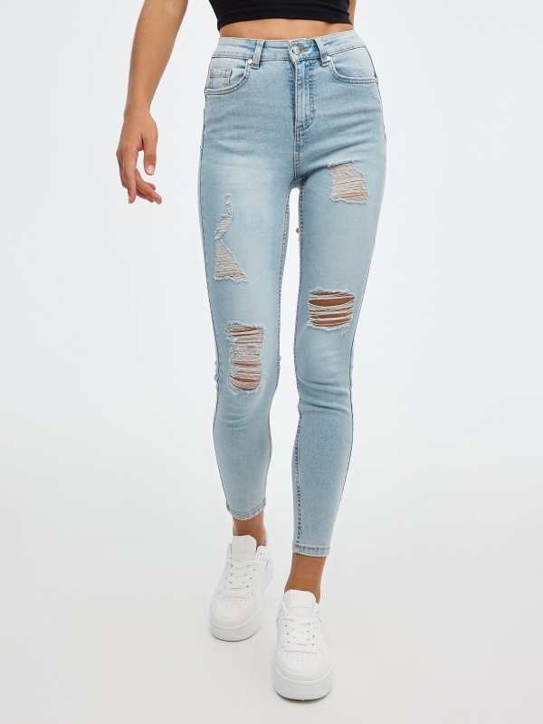 Skinny jeans mid rise push up light blue middle front view