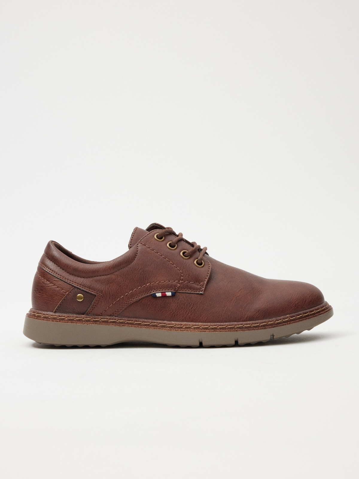 Classic leatherette shoe with laces