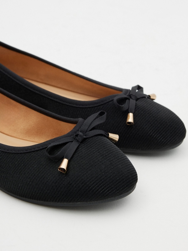 Sabrina with round toe bow black detail view