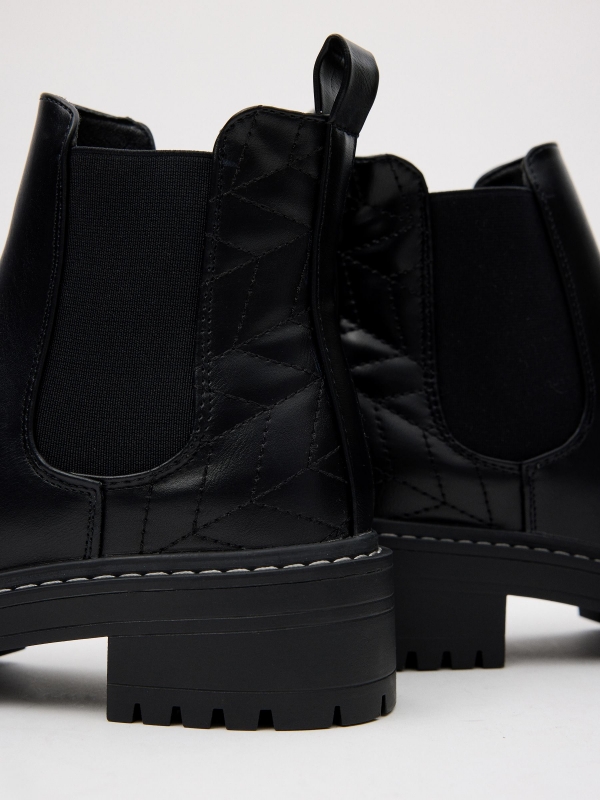 Quilted collar booties black detail view