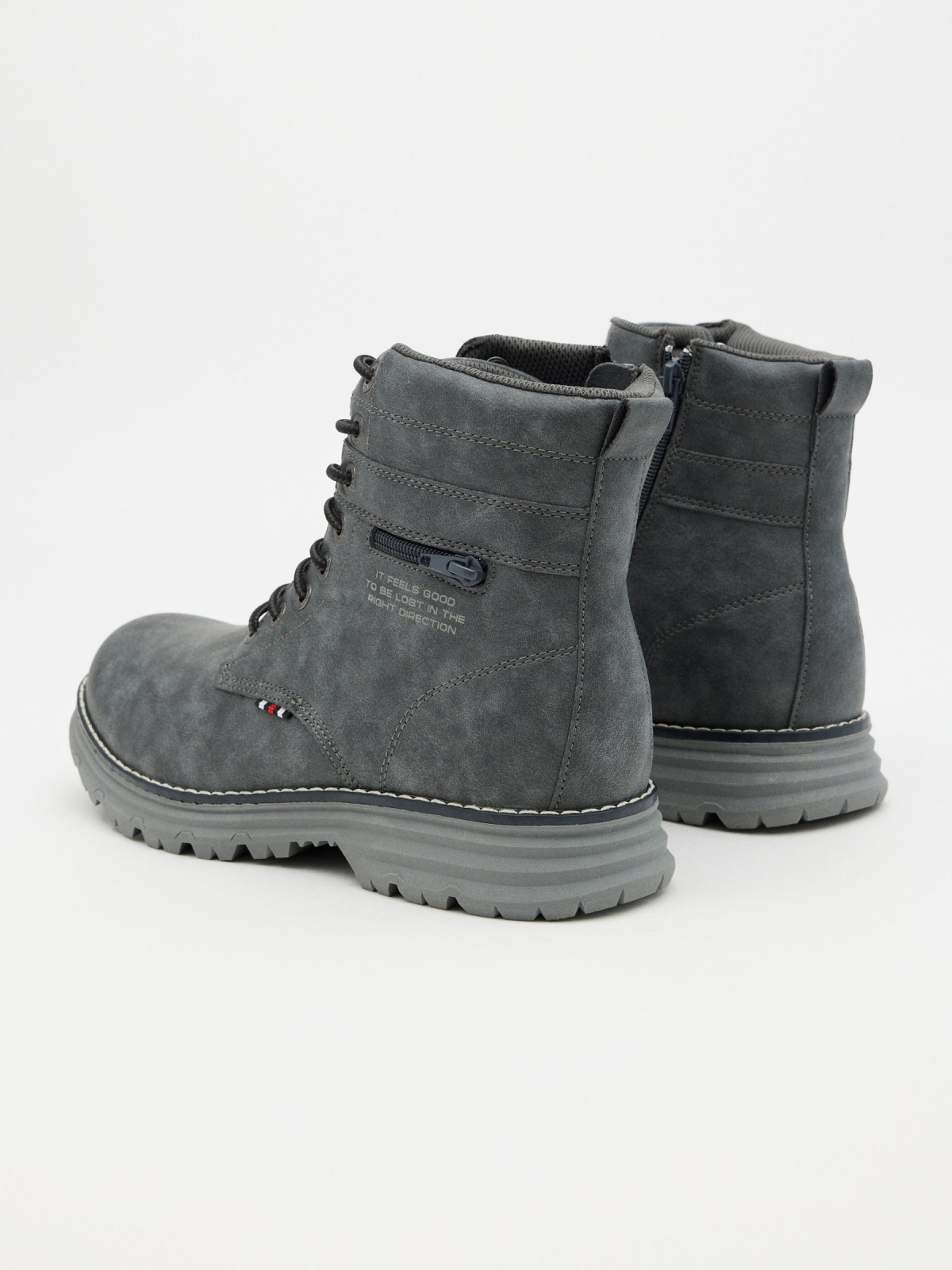 Mountaineering boot with zipper dark grey 45º back view