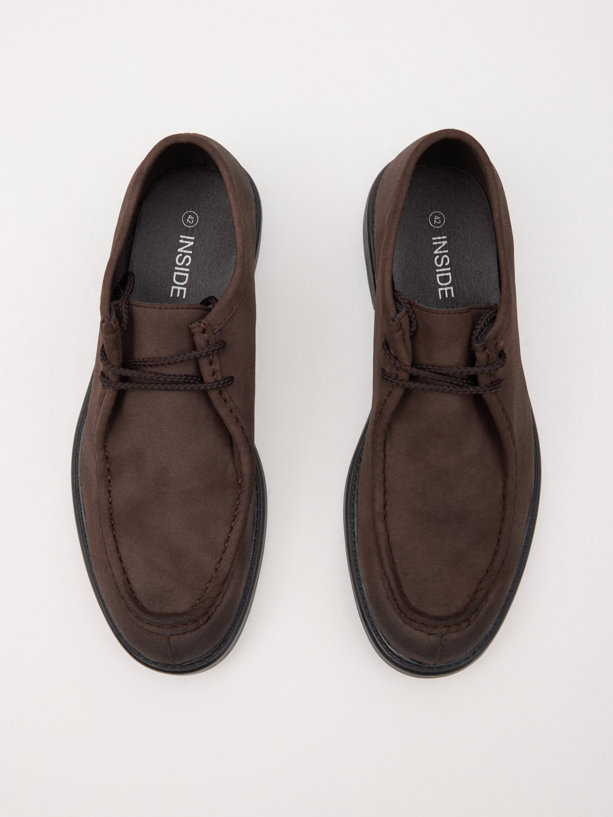 Sapato clássico de brogue marrom escuro vista superior