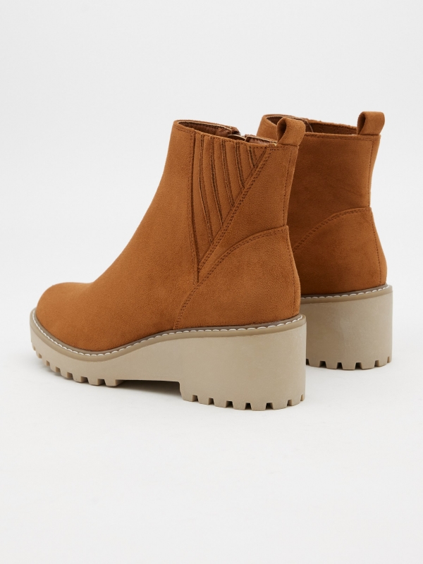 Wedge ankle boots brown 45º back view