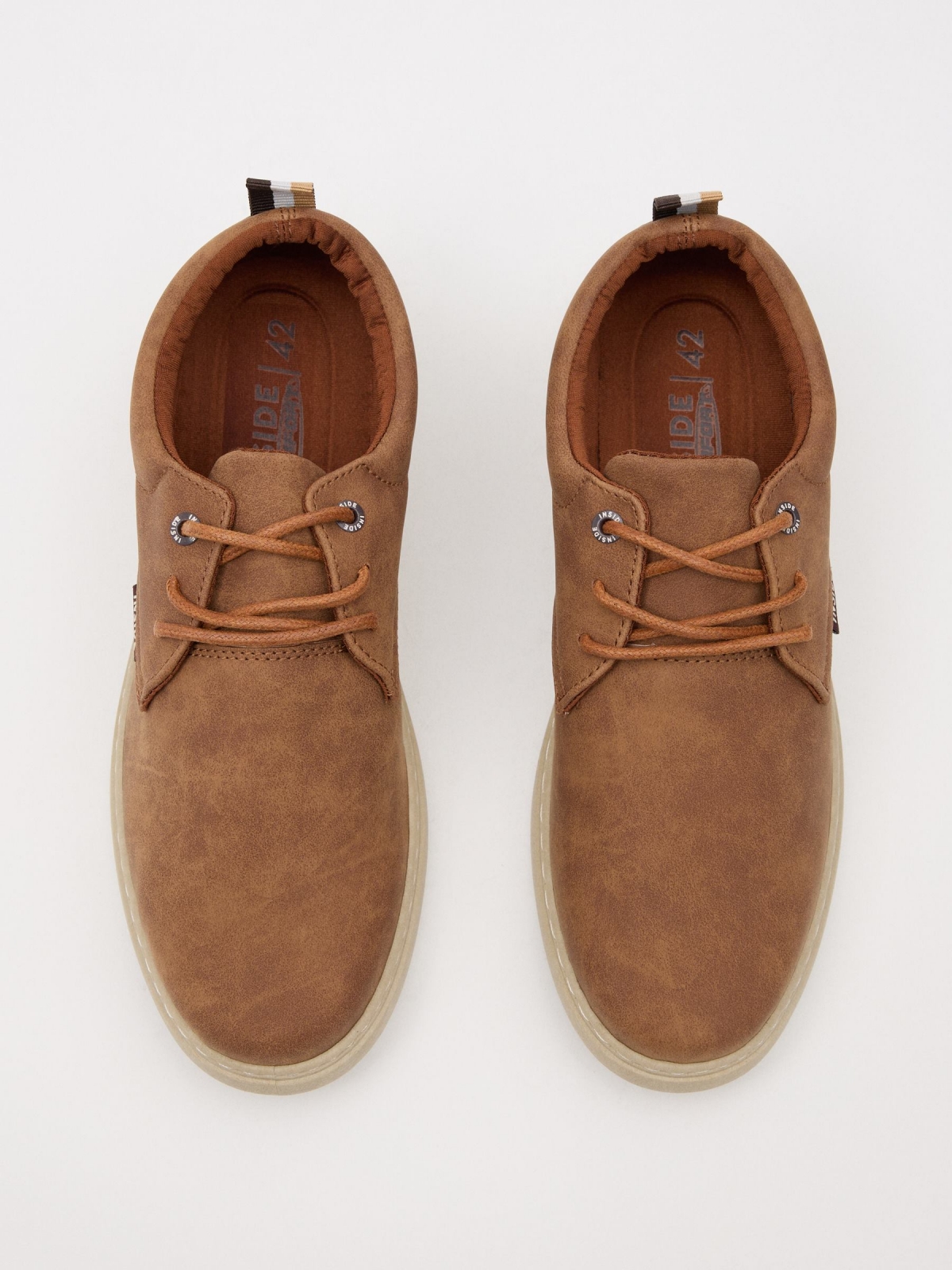 Casual lace-up sneaker brown zenithal view