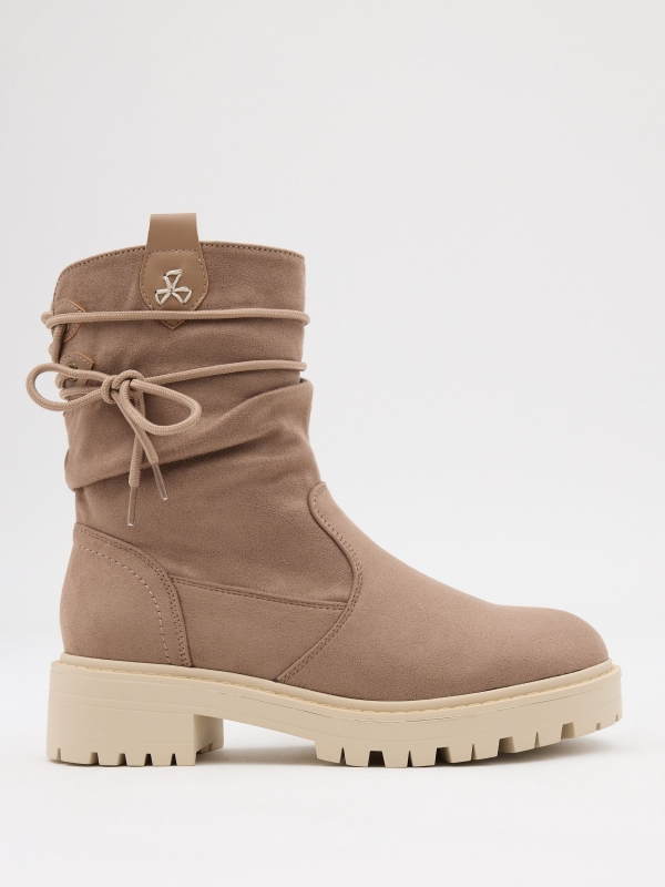 Mid-calf boots with laces beige