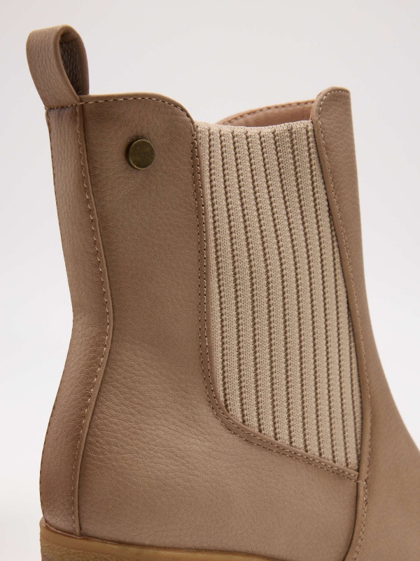 Knitted ankle boots beige detail view