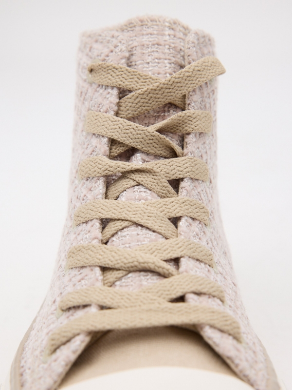 Zaptillas tipo bota lona beige vista detalle