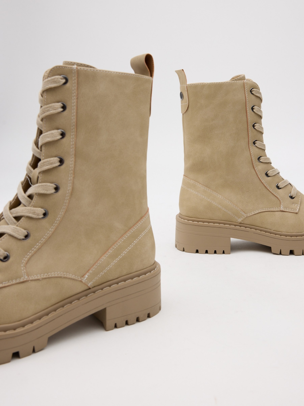 Mid-calf boots with platform beige detail view