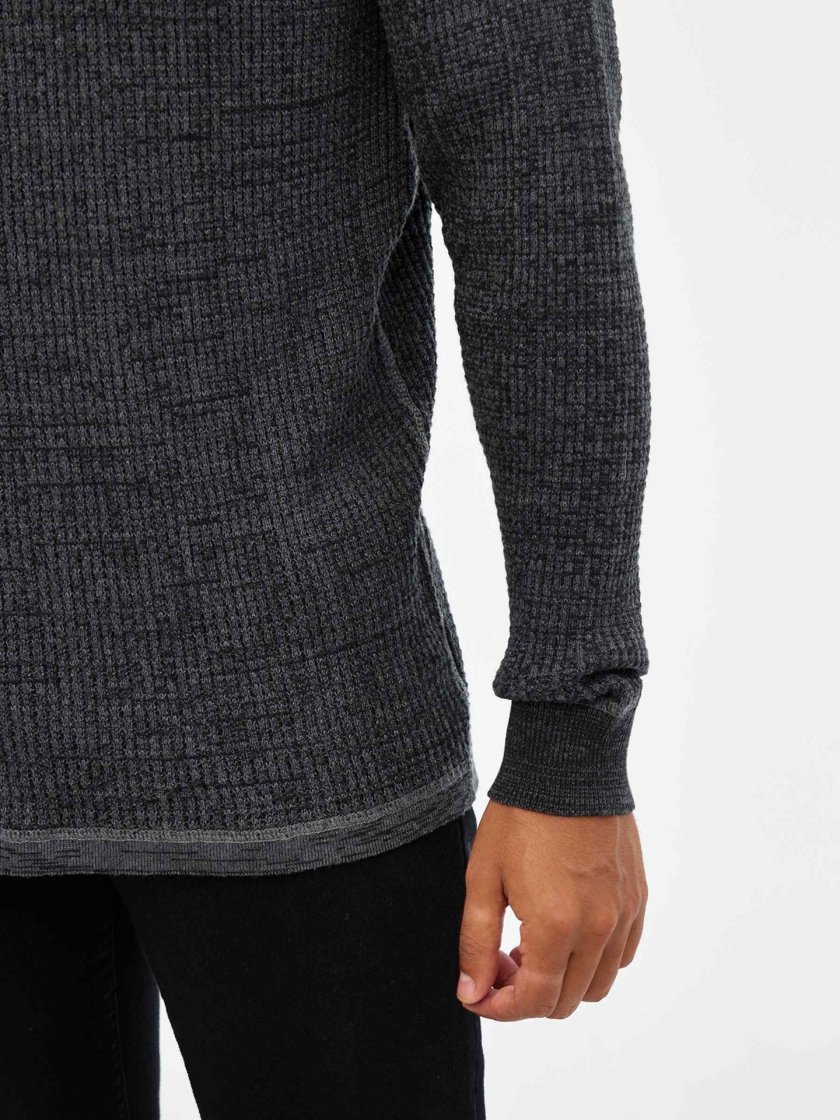 Basic mottled sweater grey detail view