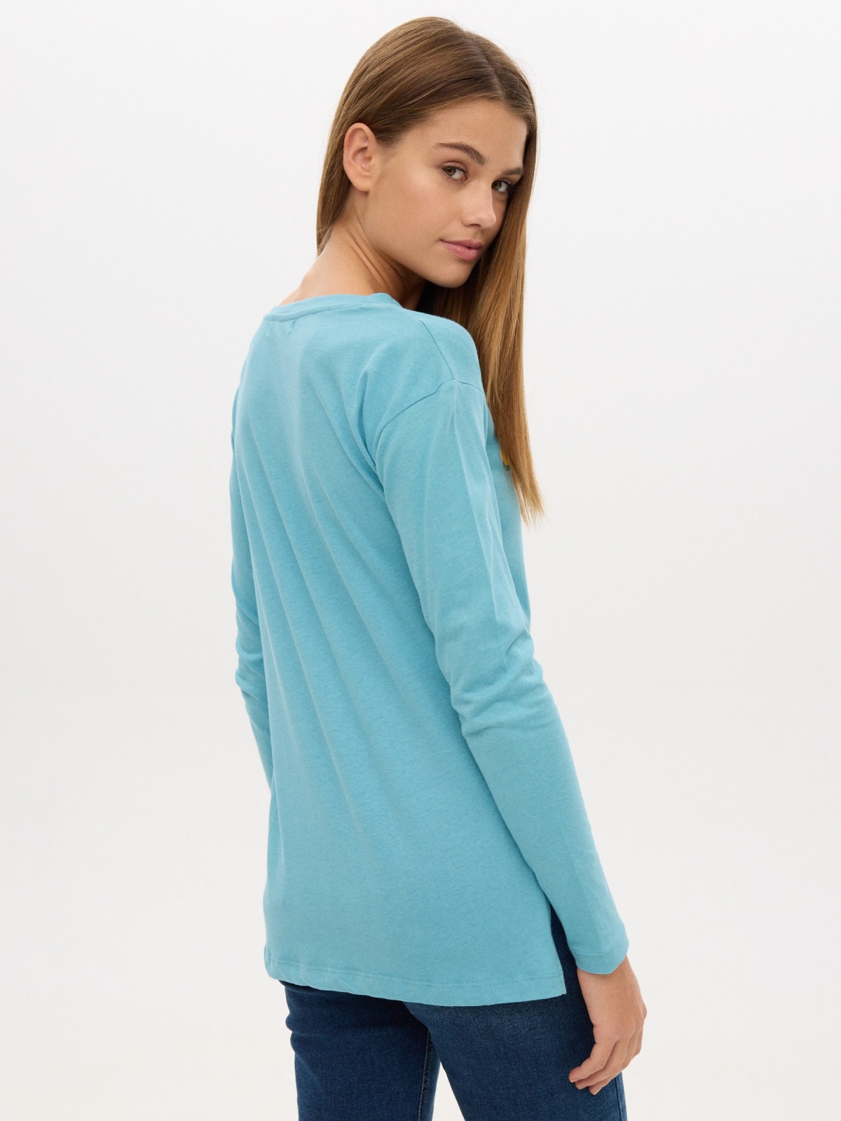 T-shirt with print blue middle back view