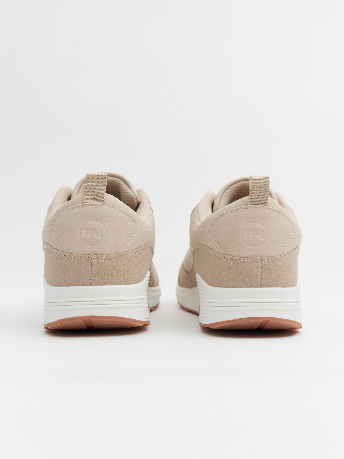 Air combined casual sneaker sand zenithal view