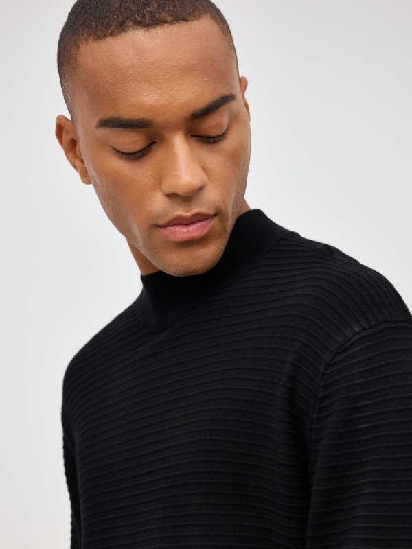 Regular sweater perkins collar black detail view