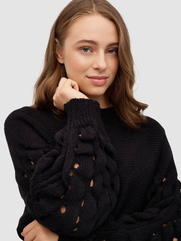 Crop sweater with puffed sleeves black detail view
