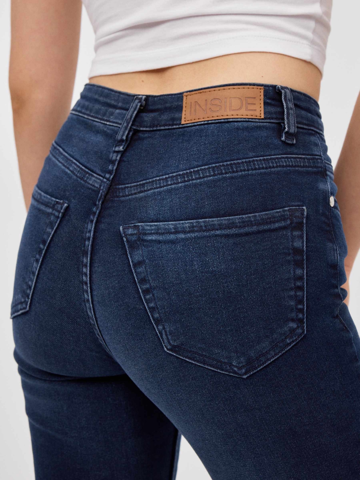 Jeans skinny denim básicos azul vista detalle