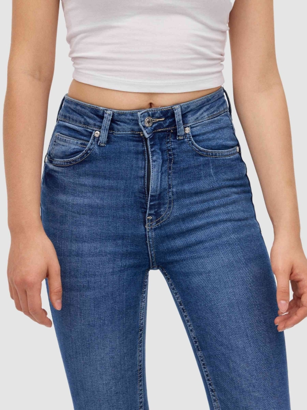 Skinny push up jeans blue detail view