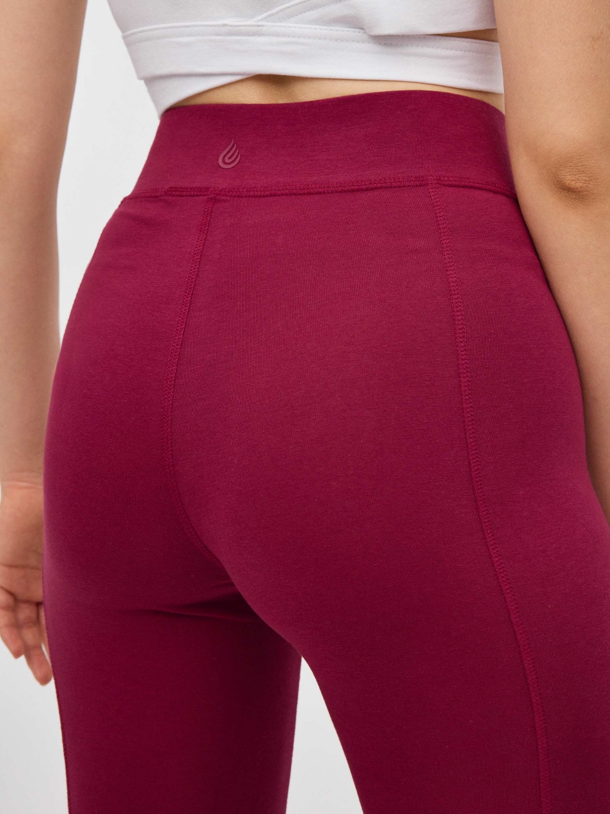 Leggings com bolso granada vista detalhe