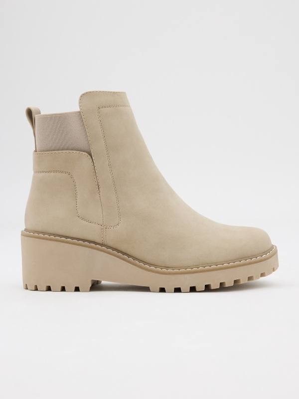 Wedge and elastic boots beige