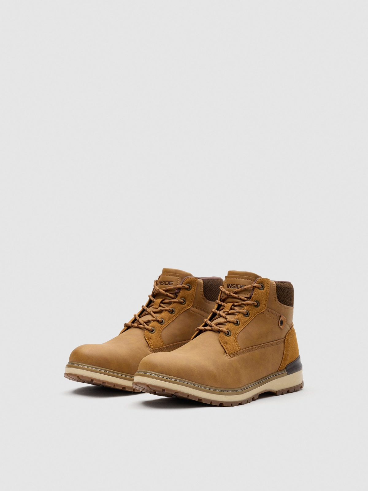 Combined caramel boot amber 45º front view