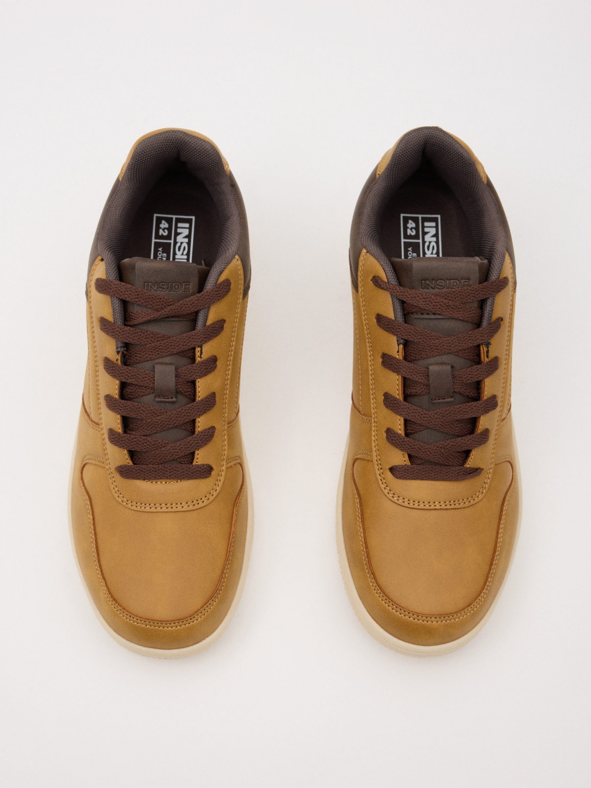 Basic casual combined sneaker brown zenithal view